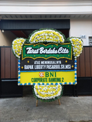 Papan Bunga Duka di Sungai Bulan