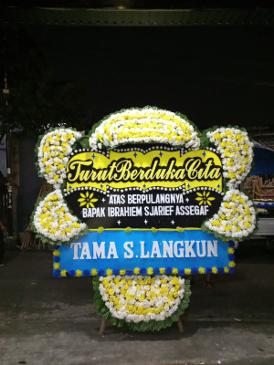 Papan Bunga Duka di Sungai Bulan
