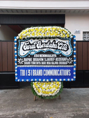 Papan Bunga Duka di Sungai Bulan